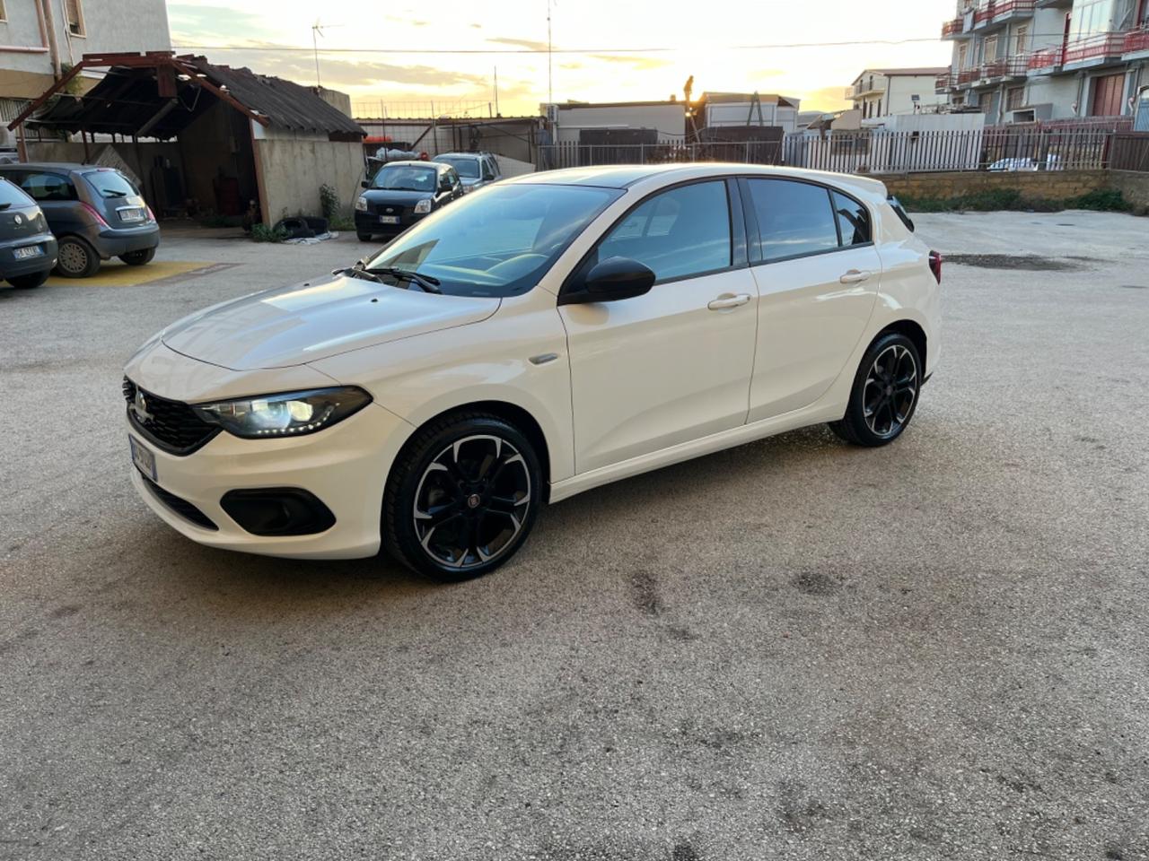 Fiat Tipo 1.6 Mjt S&S 5 porte S-Design 120 cv