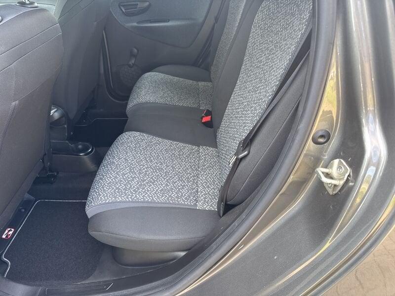 Lancia Ypsilon Ypsilon 1.0 FireFly 5 porte S&S Hybrid Silver