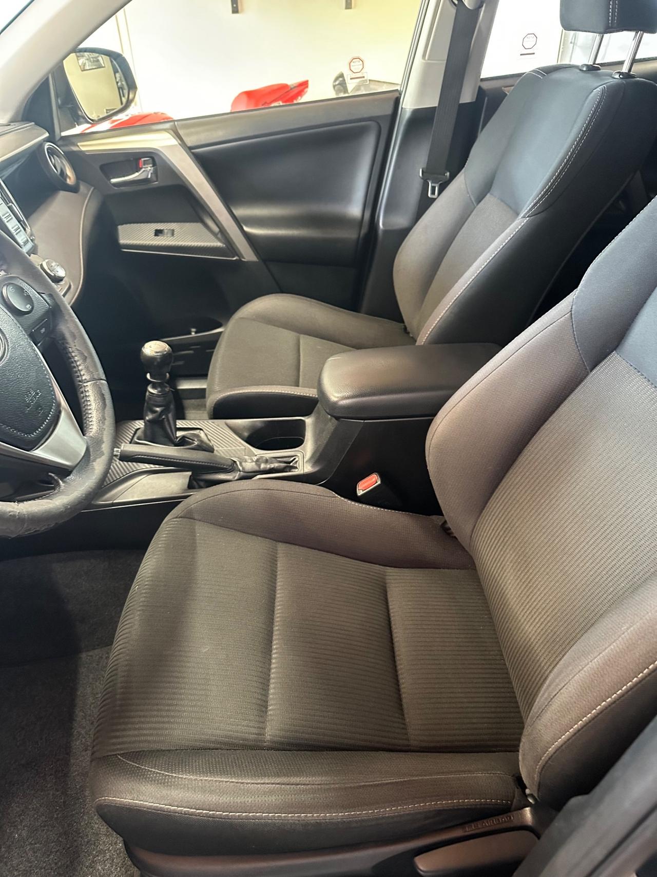 Toyota RAV 4 RAV4 2.0 D-4D 2WD Style