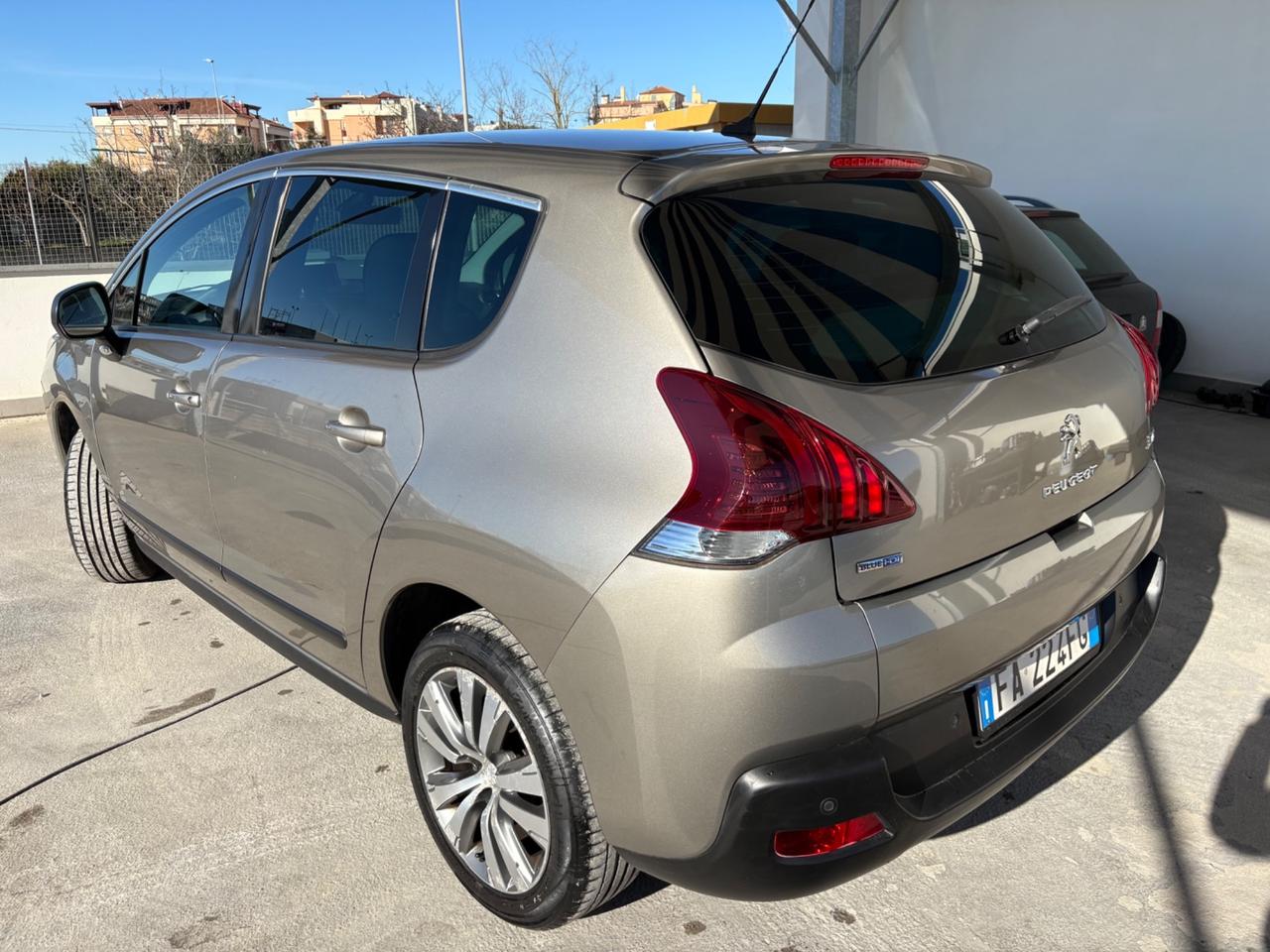 Peugeot 3008 BlueHDi 120 S&S Allure