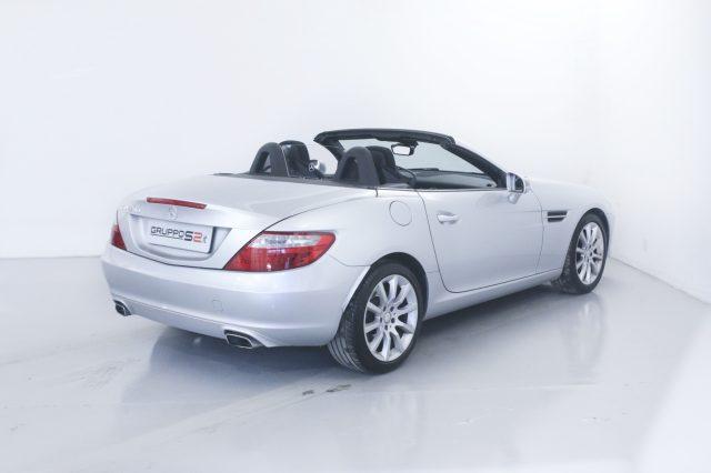 MERCEDES-BENZ SLK 200 CGI Sport