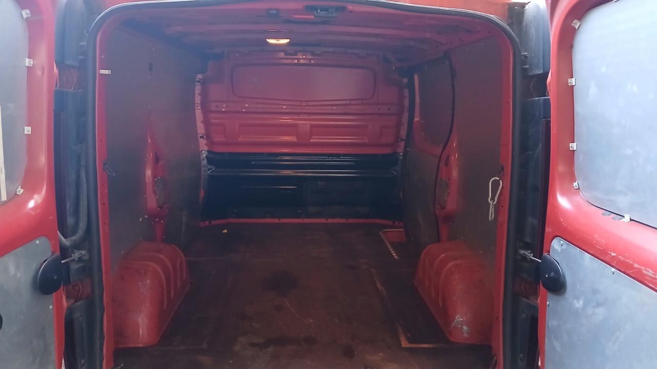 Renault Trafic 1600 DCI E6 IVA COMPRESA