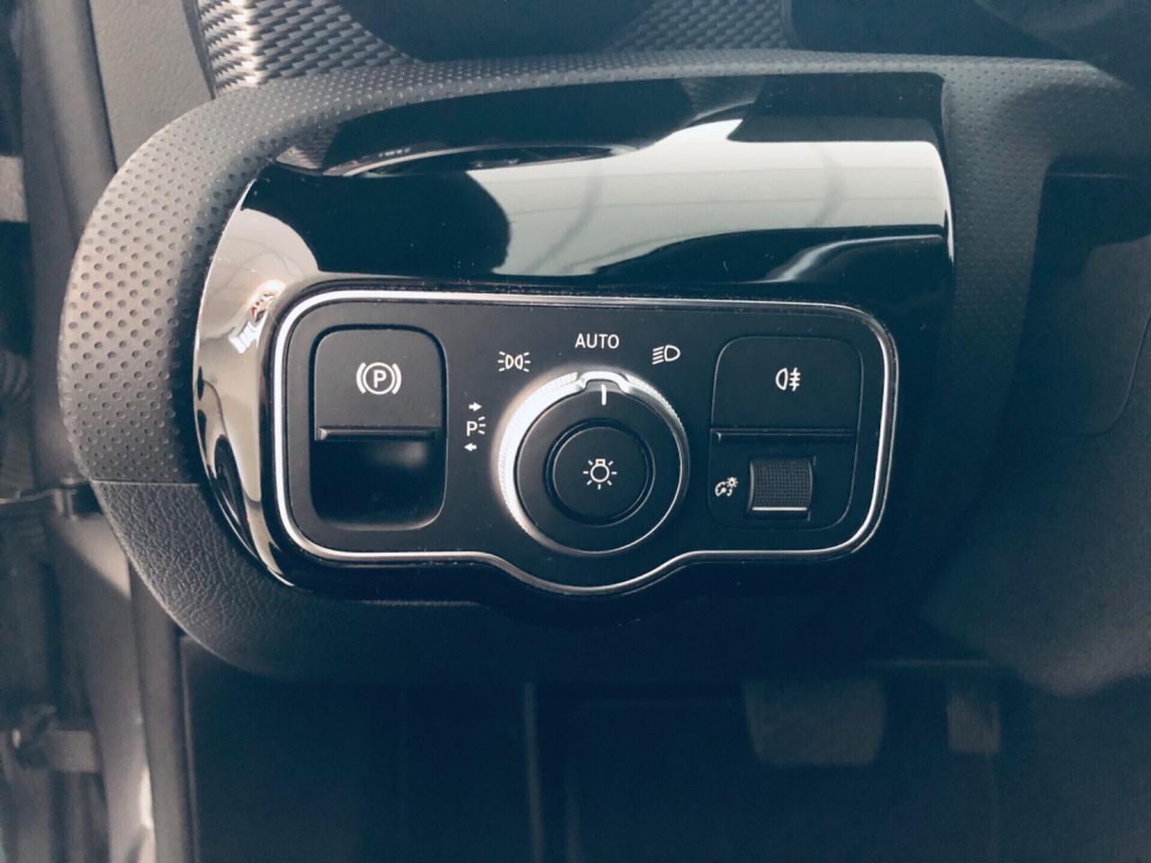Mercedes-benz CLA 2.0 180 d Automatic Shooting BRA
