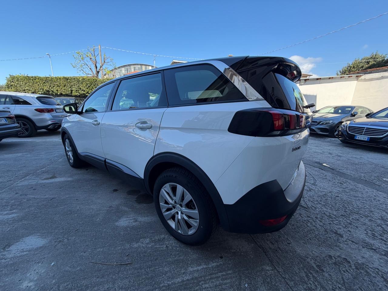 Peugeot 5008 BlueHDi 130 EAT8 Business 7 posti