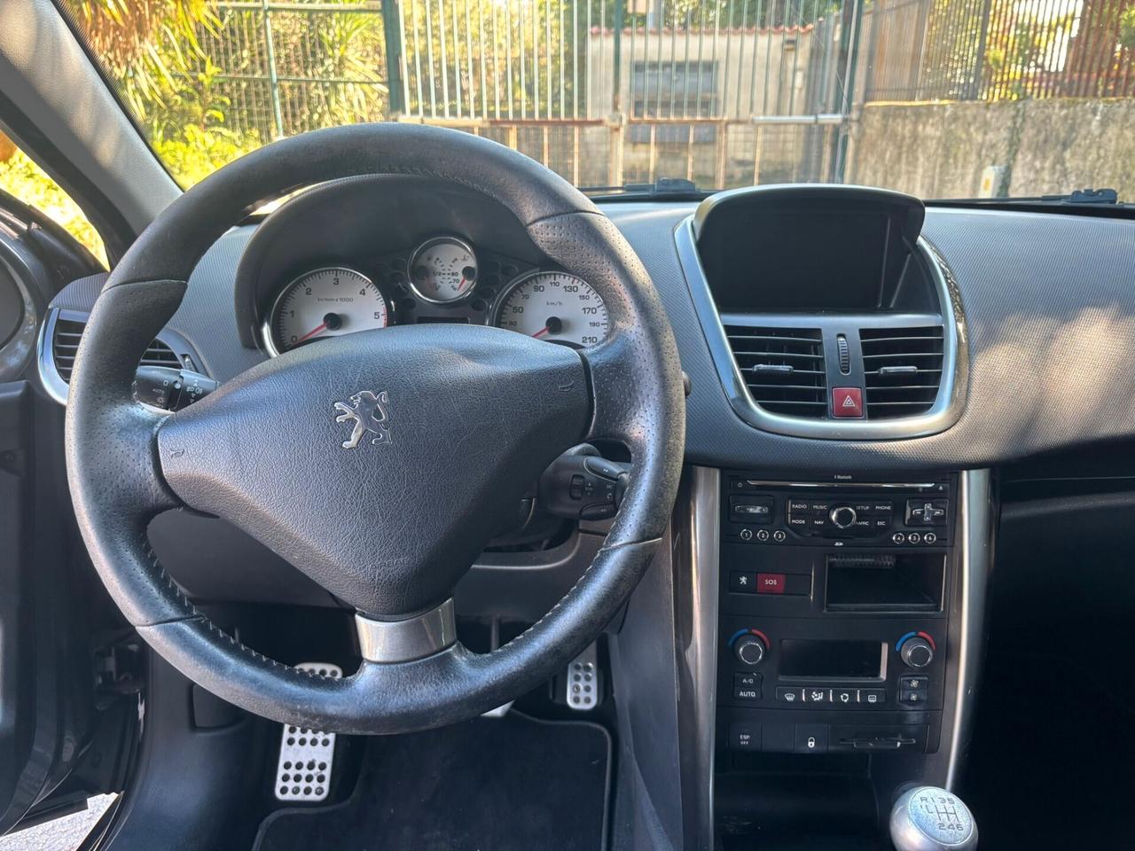 PEUGEOT 207 1.6 HDi 112CV Allure - 2011