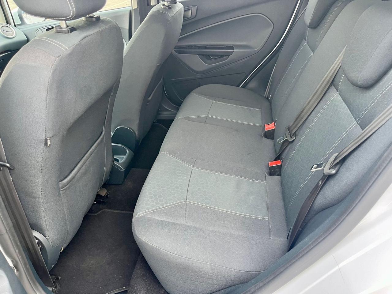 Ford Fiesta 1.2benz 2009 113.000km perfetta per neopatentati