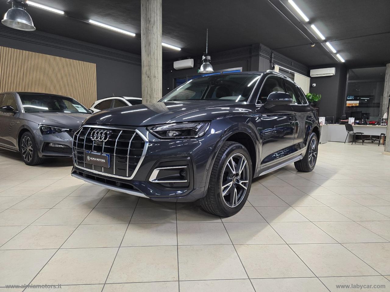 AUDI Q5 40 TFSI quattro S tronic Business Adv