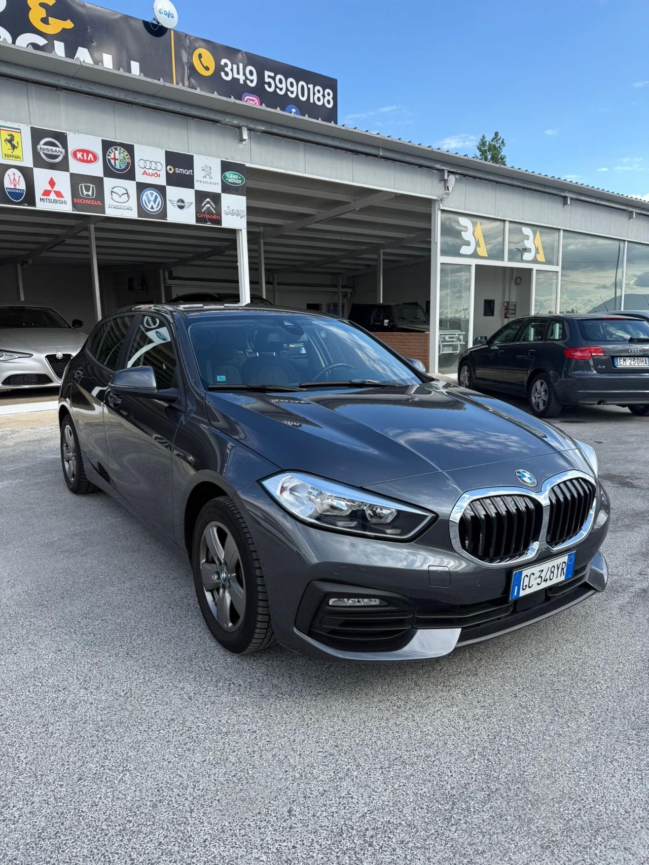 Bmw 116 116d 5p. Business Advantage