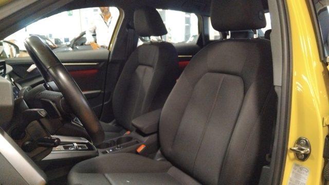AUDI A3 SPORTBACK 30 g-tron S tronic Business Advanced
