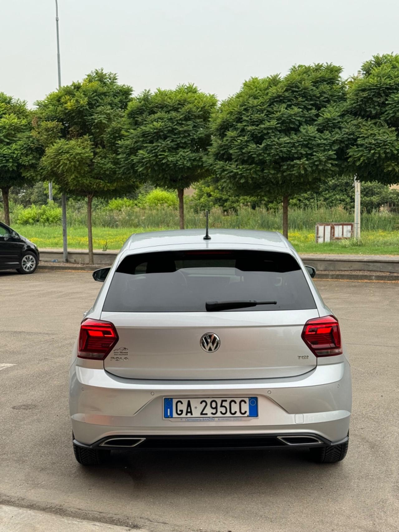 Volkswagen Polo 1.0 TGI 5p. R Line si neopatentati