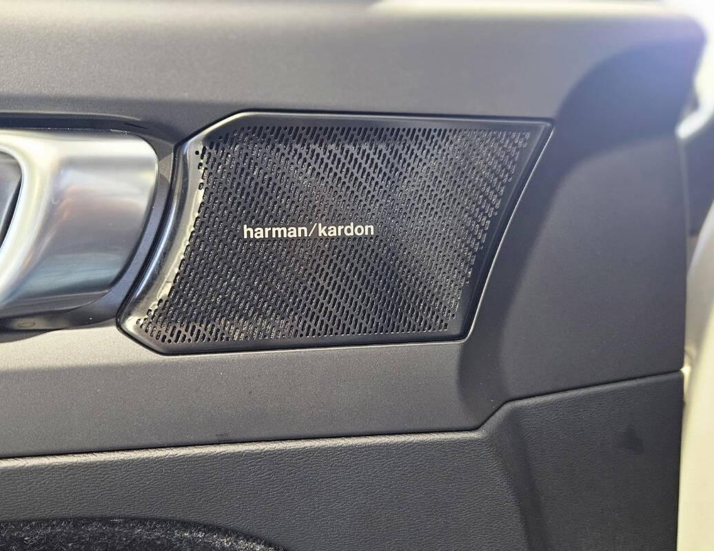 Volvo XC40 2.0 t4 Momentum awd geartronic my20