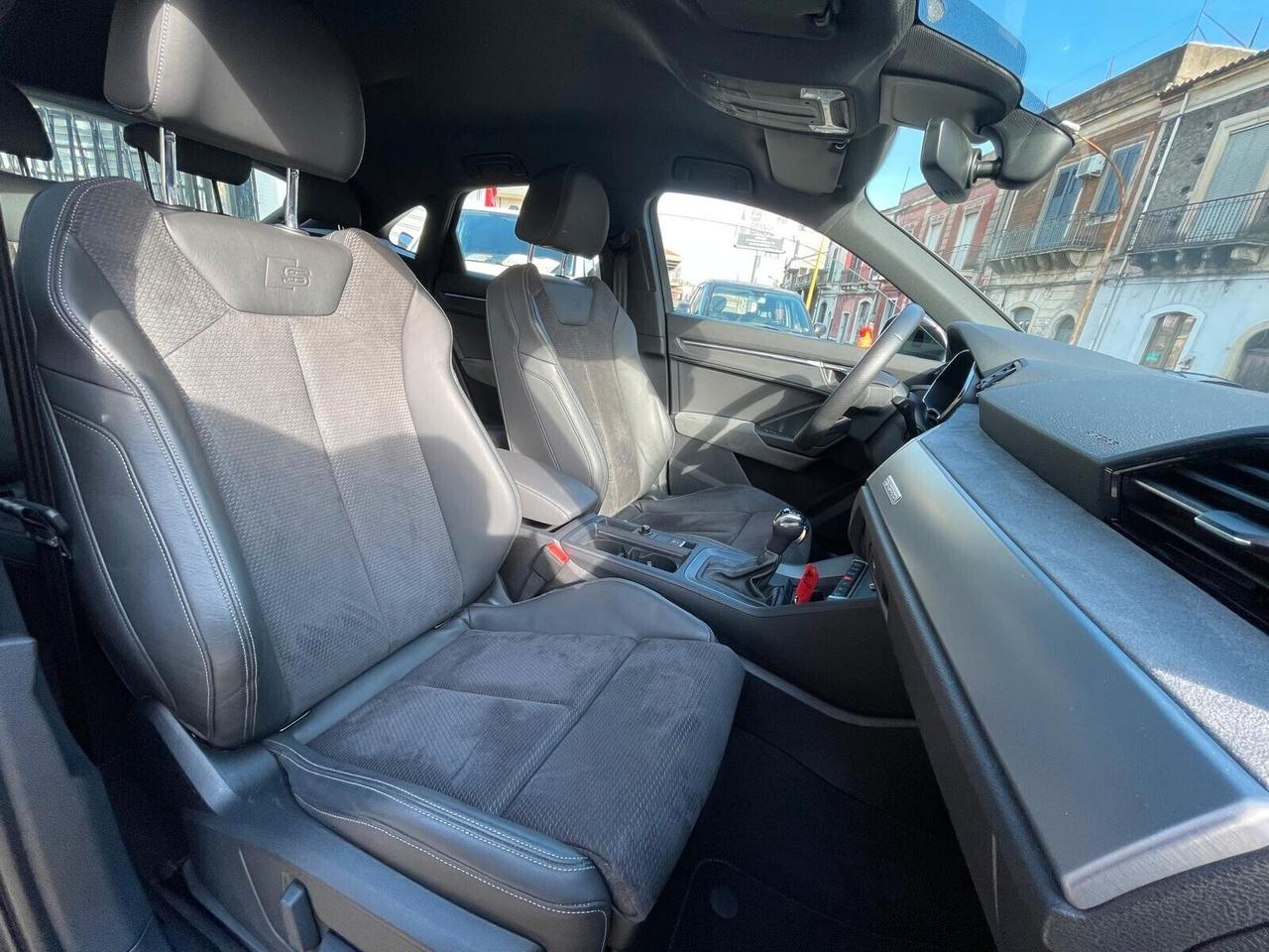 Audi Q3 40 TDI quattro S tronic S-Line interno/esterno