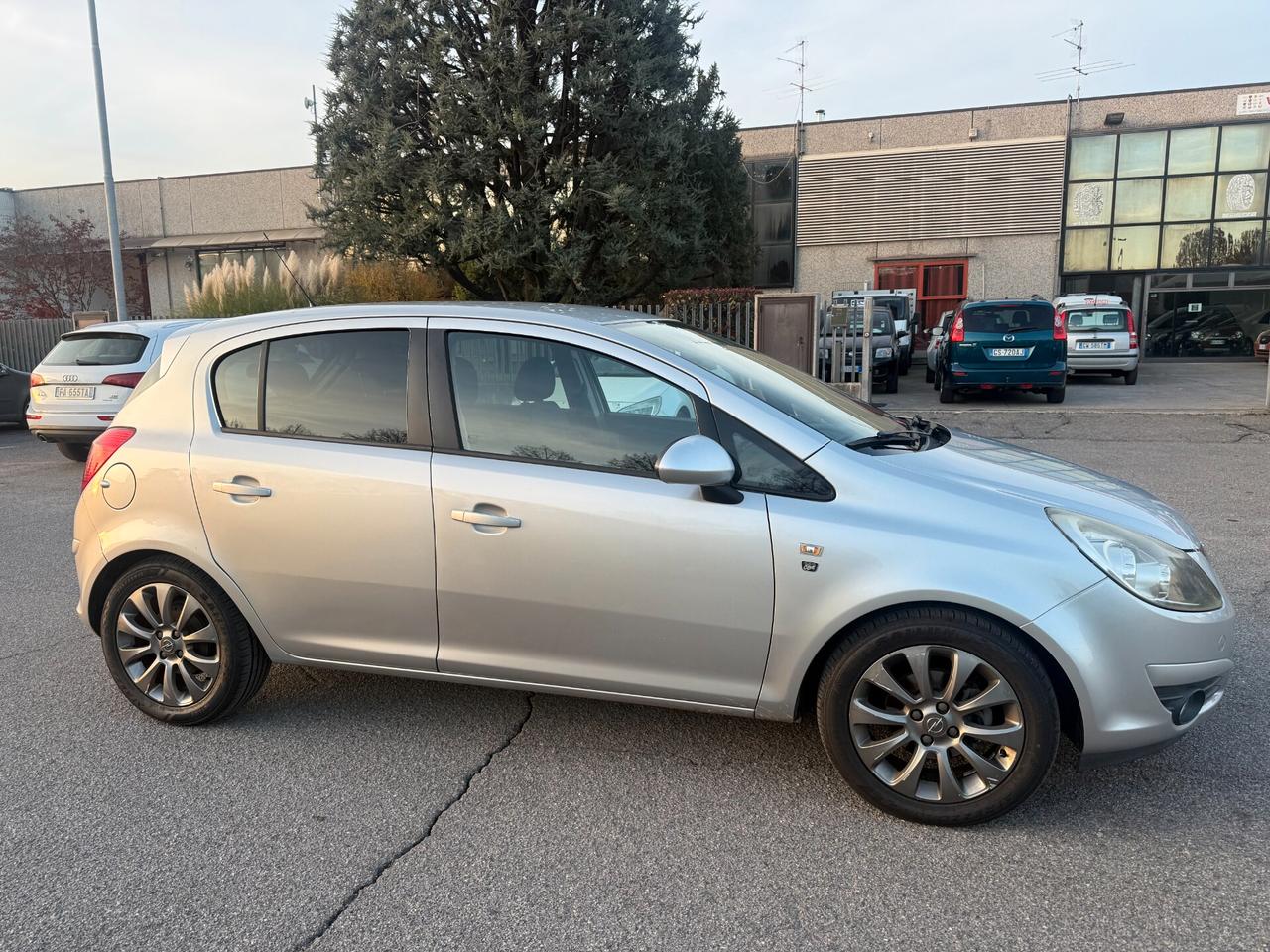 Opel Corsa 1.2 5 porte Edition