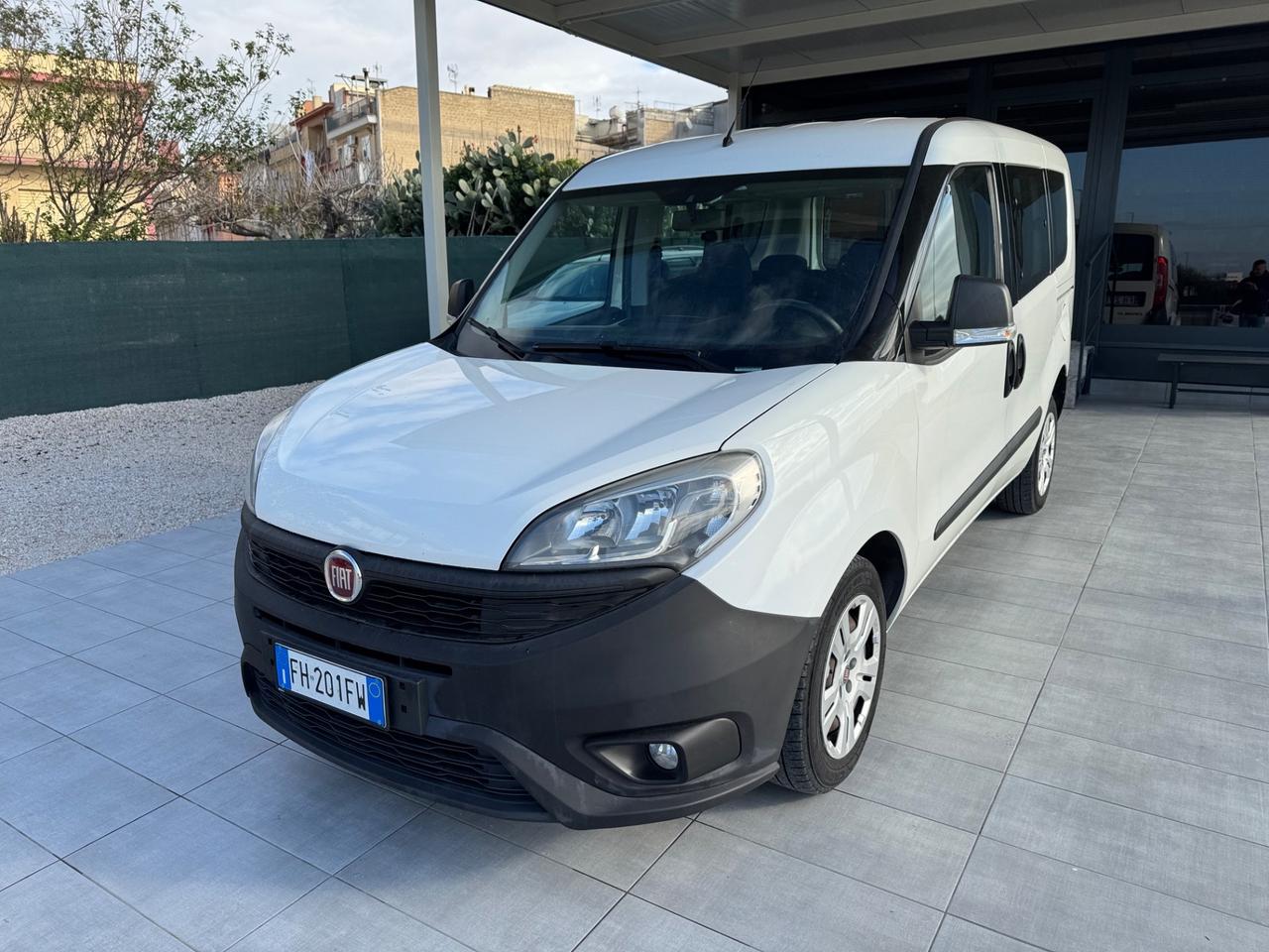 Fiat Doblo 1.3 MJT 5 POSTI AUTOCARRO