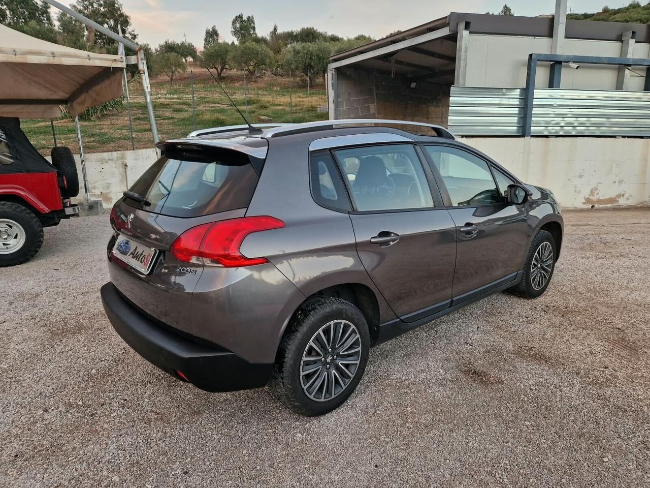 Peugeot 2008 PureTech 82 S&S Allure