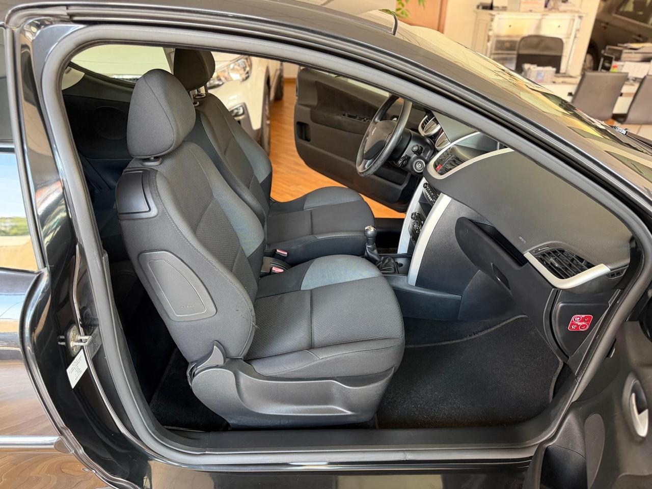 Peugeot 207 Plus 1.4 8V 75CV 3p. ECO GPL