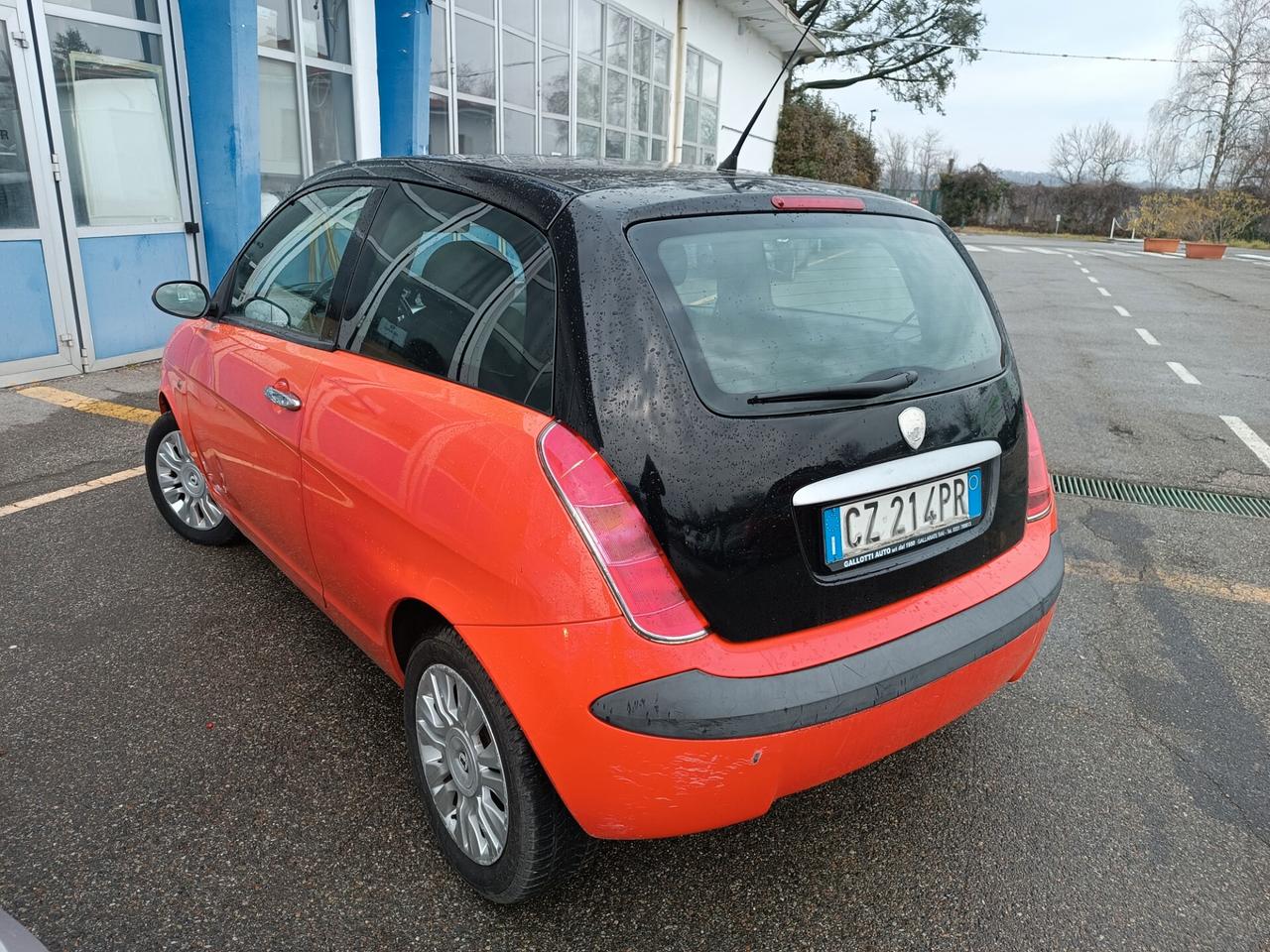 Lancia Ypsilon 1.2 Oro Bianco