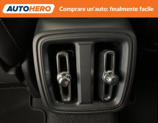VOLVO XC40 D3 AWD Geartronic Momentum