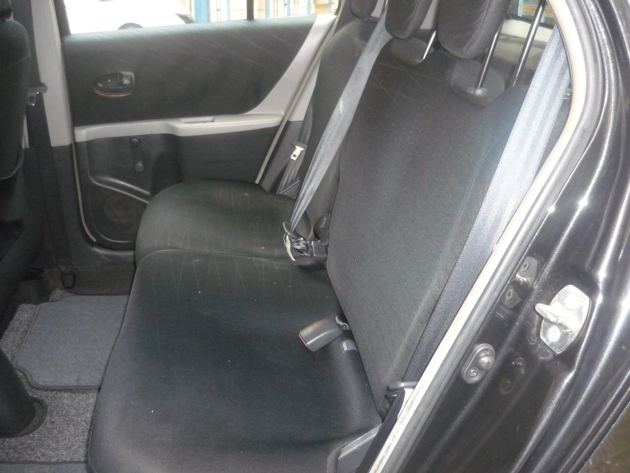 Toyota Yaris 1.0 5 porte Sol