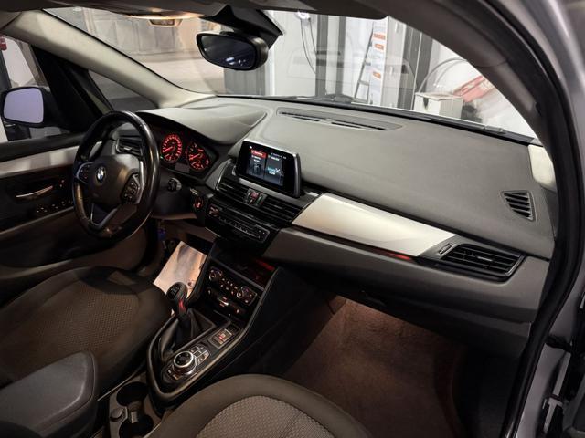 BMW 218 i Active Tourer Advantage