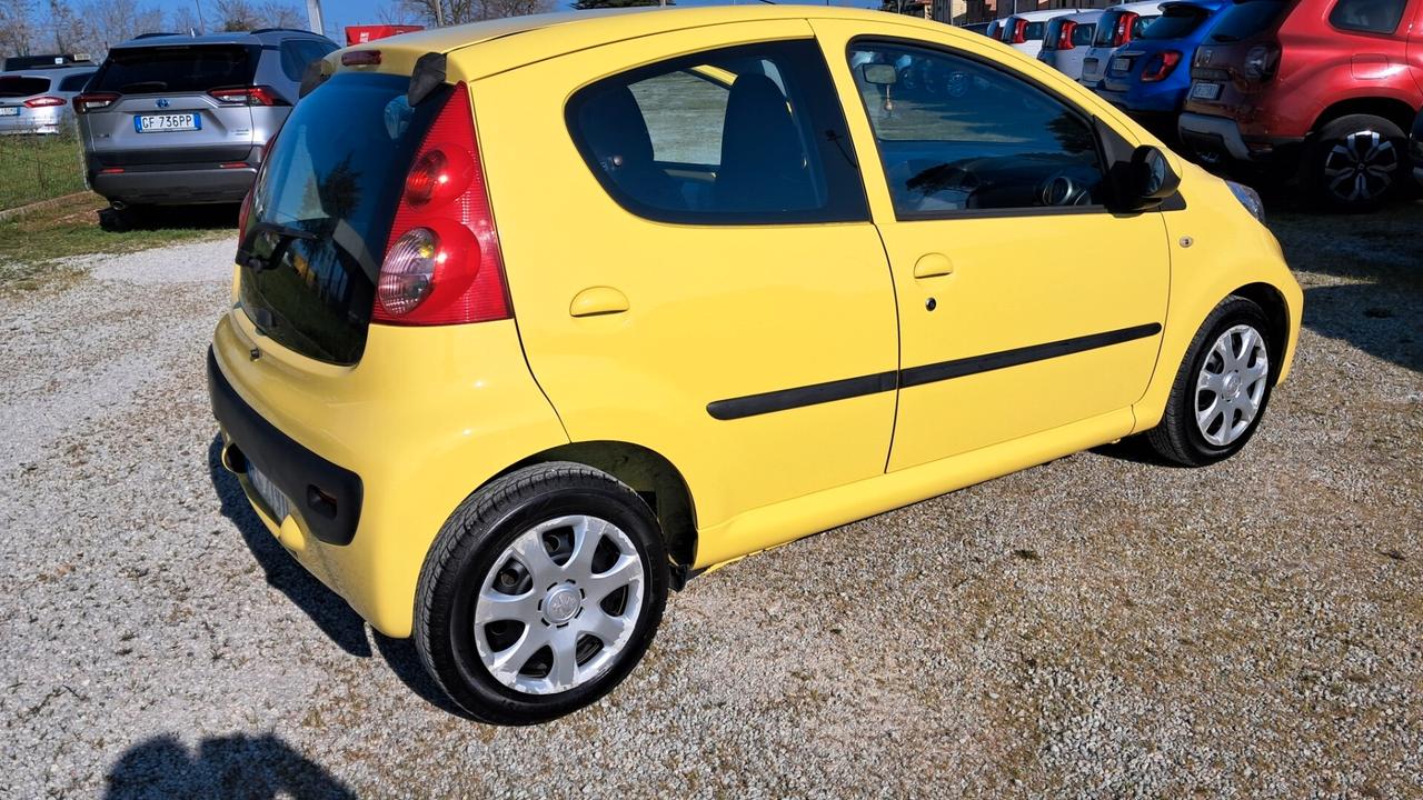 Peugeot 107 1.0 68CV 5p. Plaisir