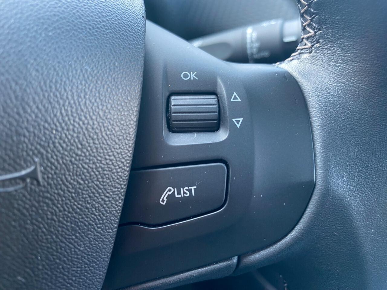 Peugeot 208 PureTech 82cv Allure - PERFETTA !!!