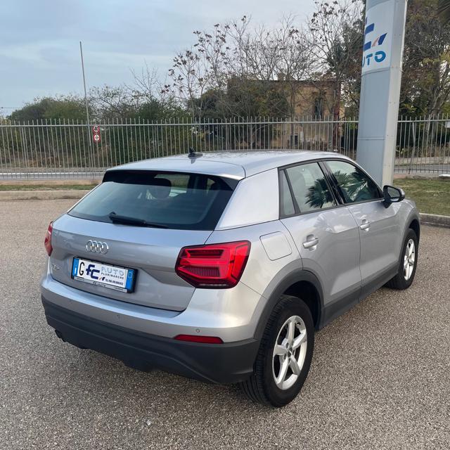 AUDI Q2 35 TDI Business
