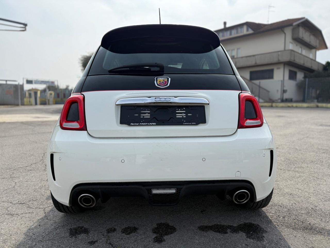 Abarth 500 1.4 Turbo T-Jet Custom