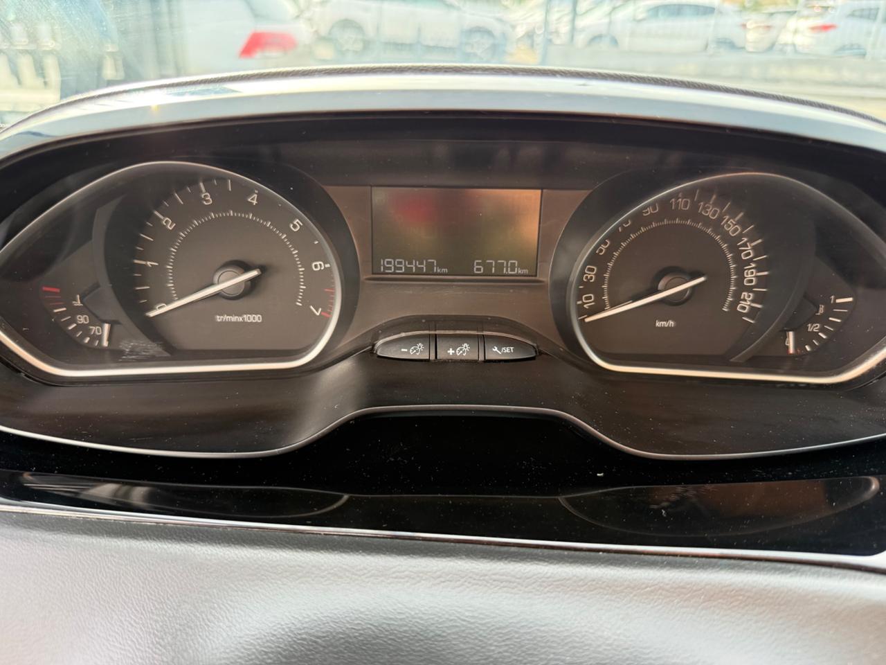 Peugeot 208 1.2 Benzina 82 5 porte Allure