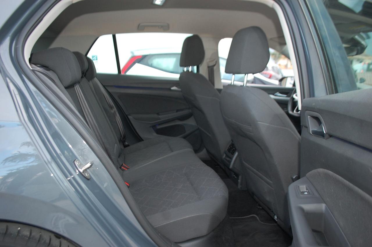 Volkswagen Golf 1.0 etsi evo Life 110CV dsg Uff Italy Led Lega App