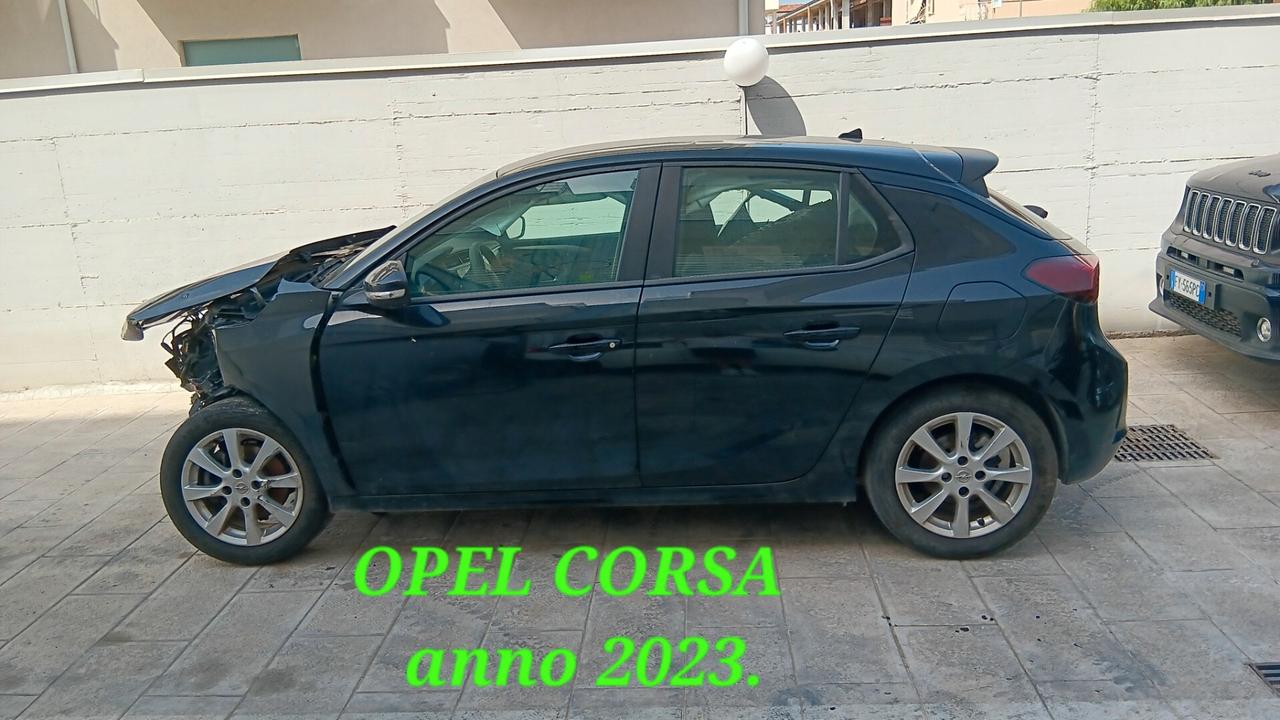Opel Corsa incidentata sinistrata mondialcars 023