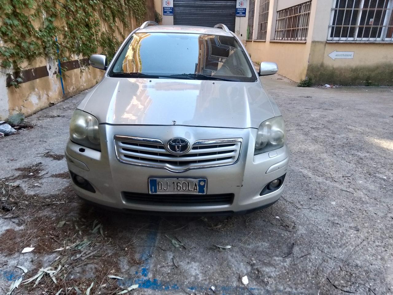 Toyota Avensis 2.2 D-4D 16V Station Wagon