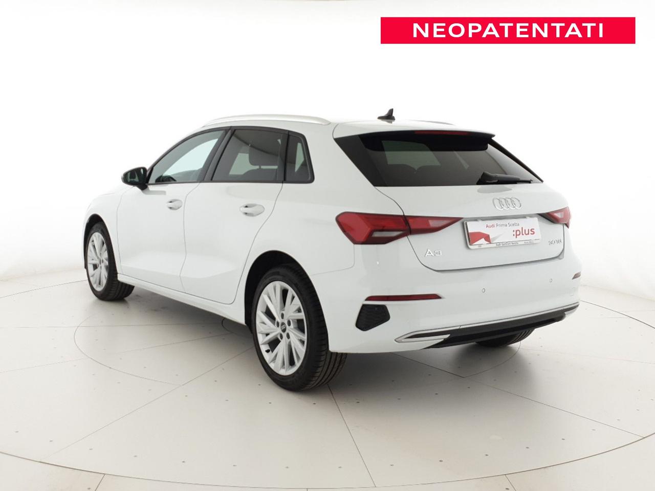 Sportback 30TDI 116CV Business Advanced