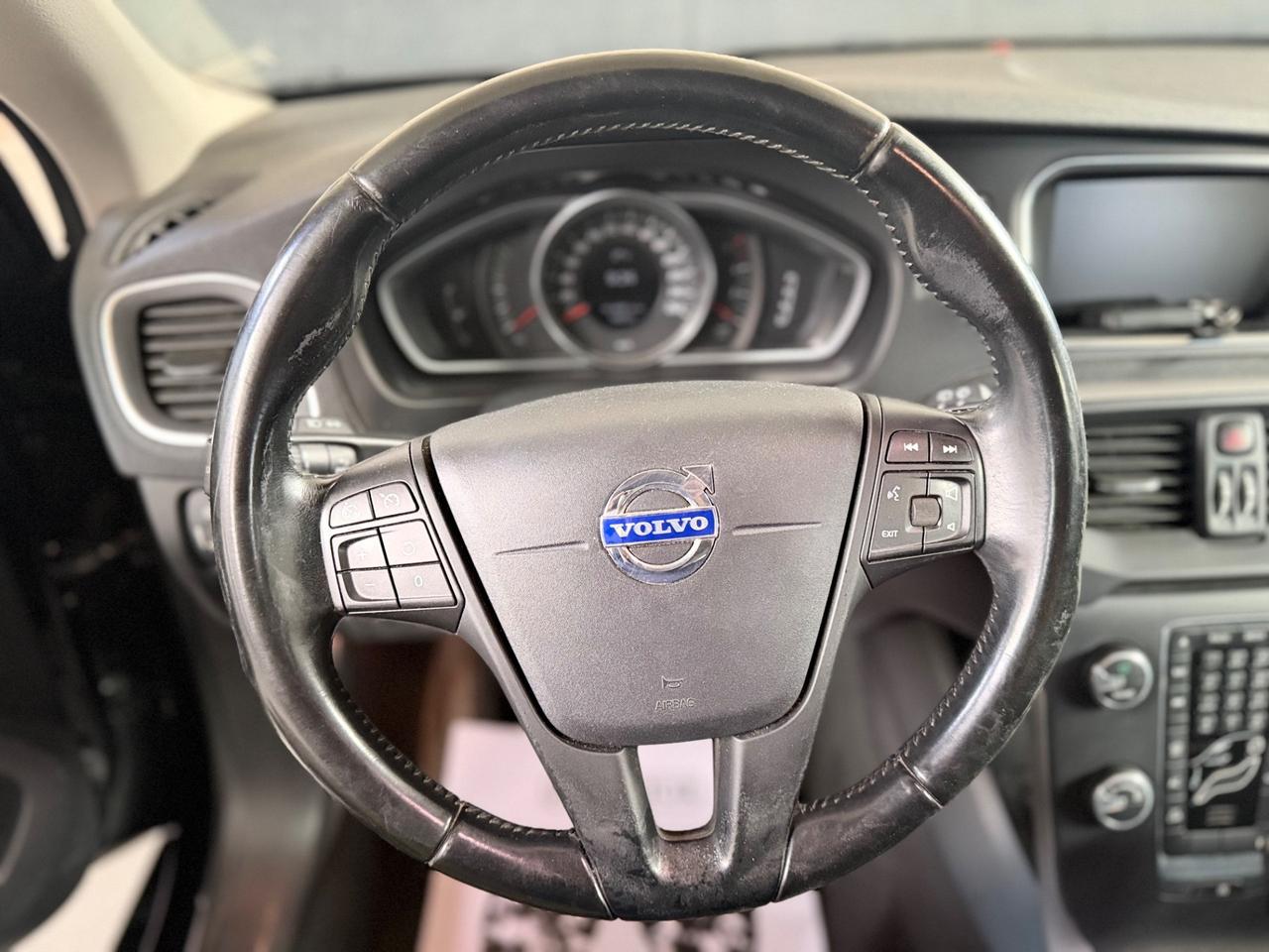 Volvo V40 D2 1.6 Powershift Kinetic NEOPATENTATI