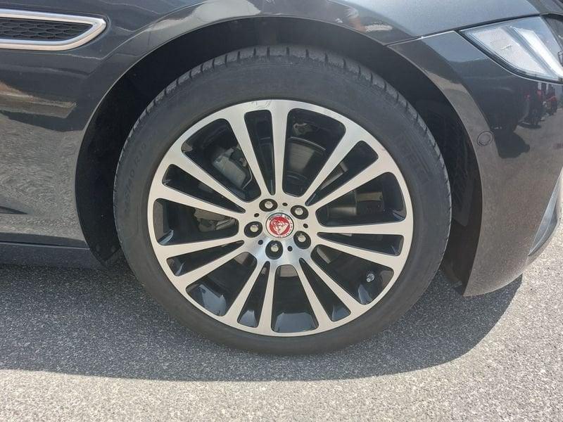 Jaguar XF 2.0 D 204 CV AWD aut. SE