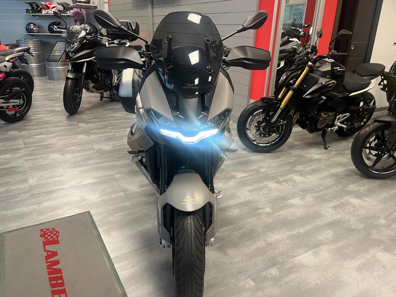 Moto Guzzi V100 Mandello Aviazione Navale