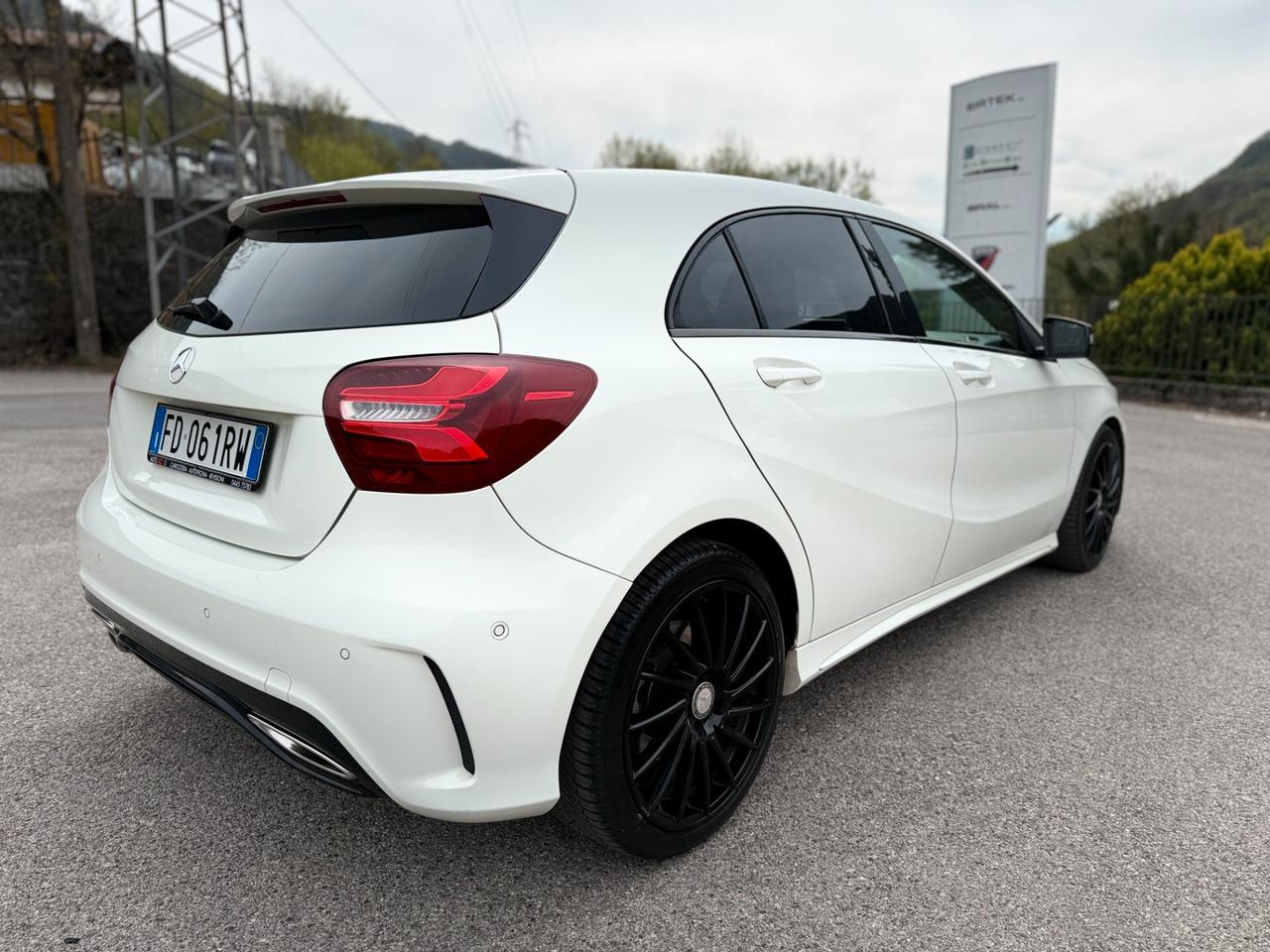 Mercedes-benz A 200 220 d Automatic 4Matic Premium 136CV