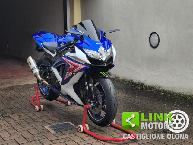 SUZUKI GSX R 750 K8