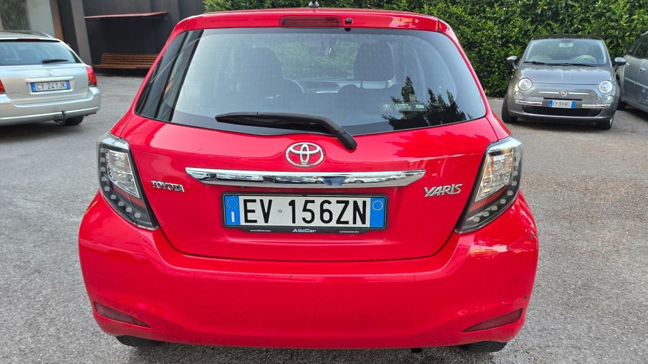Toyota Yaris 1.0 5 porte Lounge