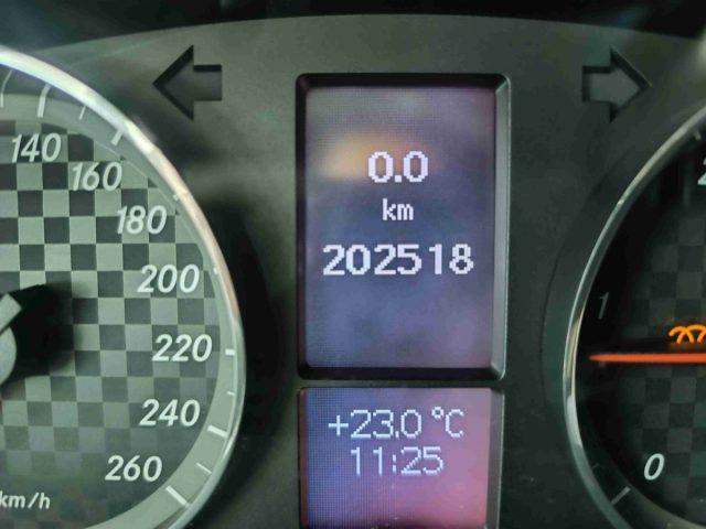 MERCEDES-BENZ CLC 220 CDI Sport