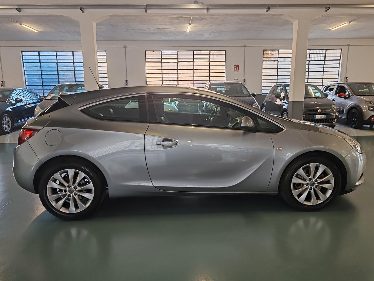 Opel Astra GTC 1.7 CDTI 130CV S&S 3 porte Elective