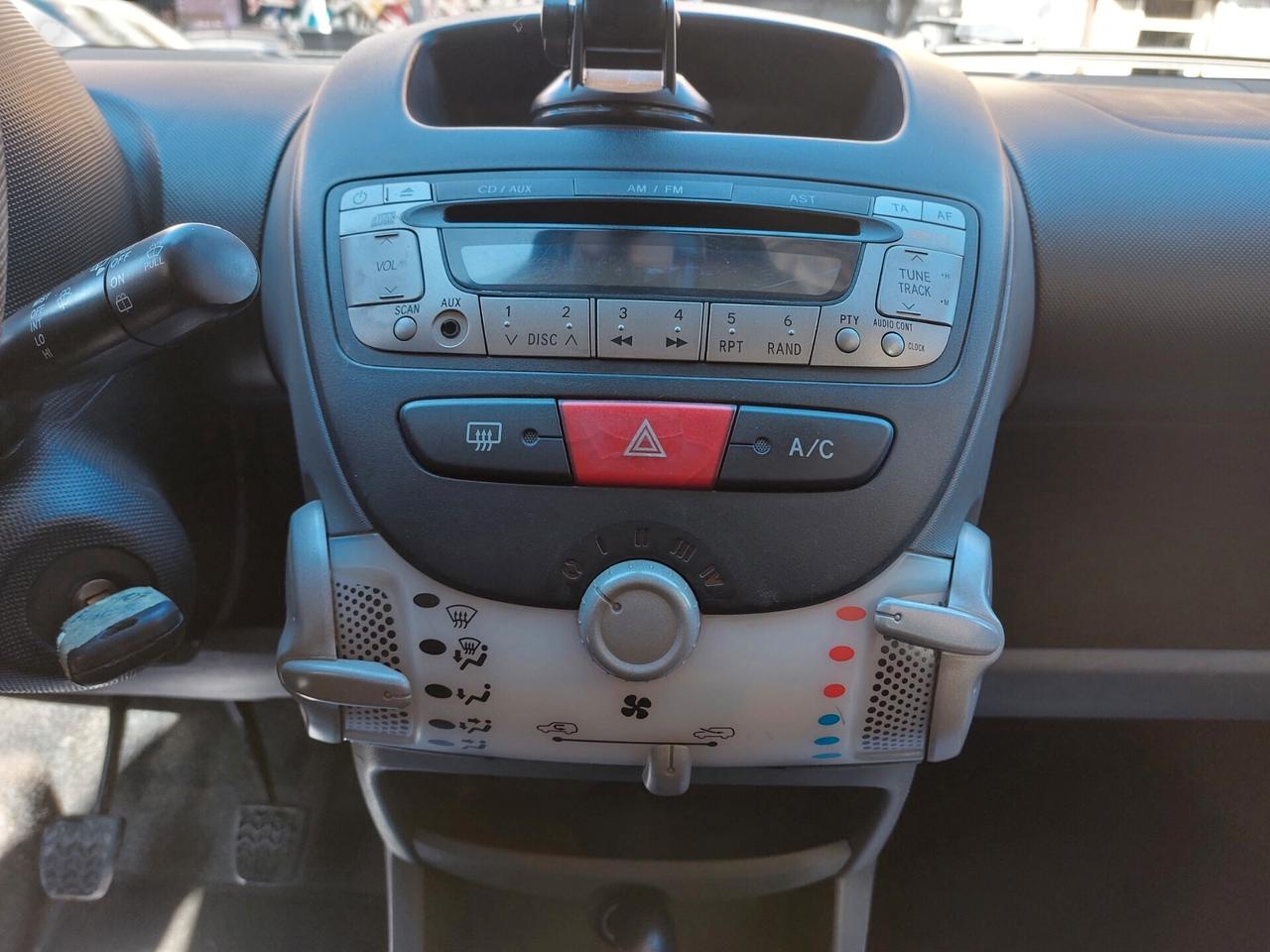 Peugeot 107 1.0 68CV 5p. Plaisir