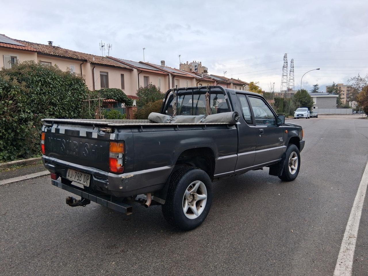 Mitsubishi L200 2.5 TD 4WD Club Cab Pick-up