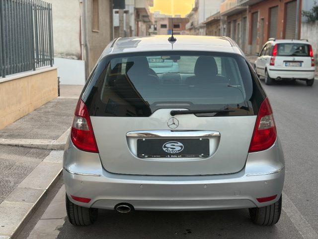 MERCEDES-BENZ A 180 CDI Aut. Elegance