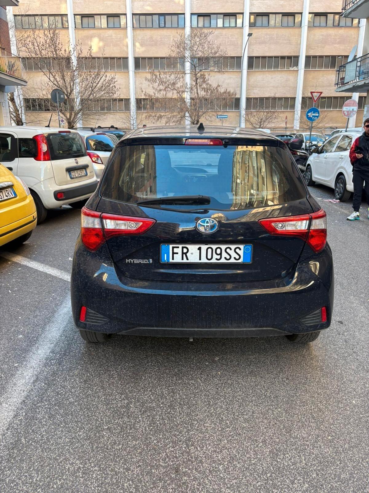 Toyota Yaris 1.5 Hybrid 5 porte Business