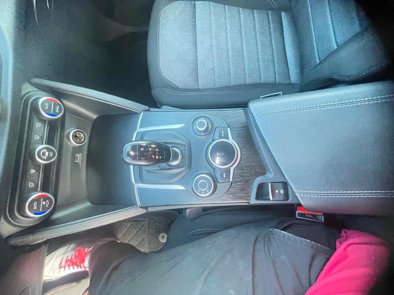 Alfa Romeo Stelvio 2.2 Turbodiesel 210 CV AT8 Q4 Business
