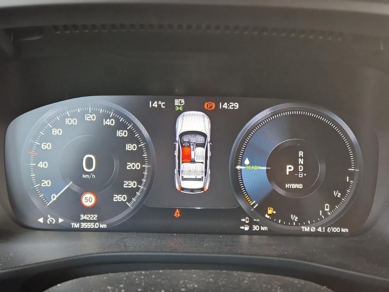 VOLVO XC40 T4 Recharge Plug-in auto Core