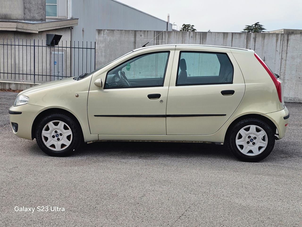 Fiat Punto 1.2 BENZINA UNICO PROPRIETARIO OK PER NEOPATENTATI