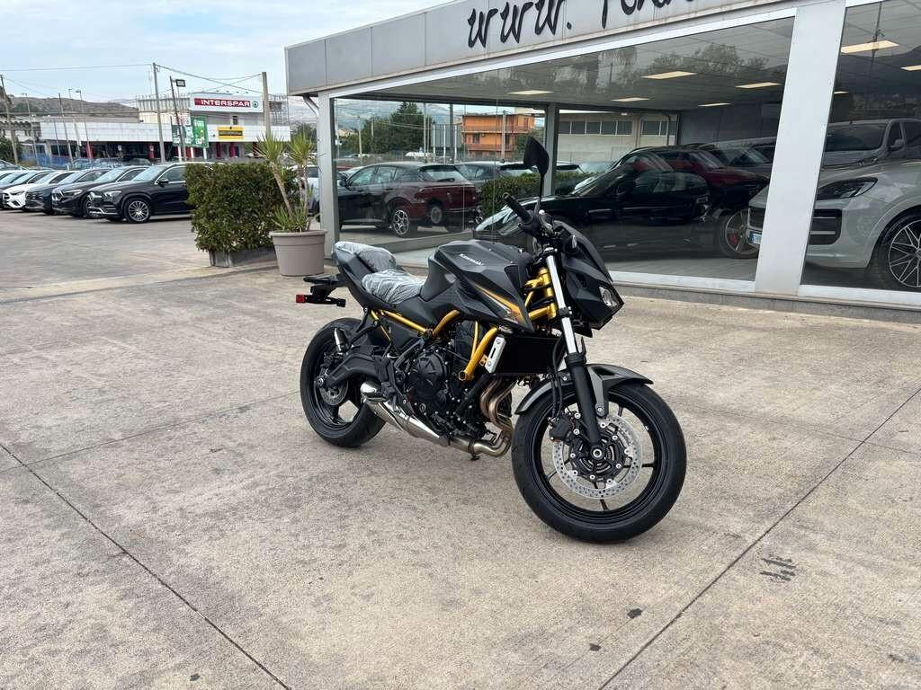 Kawasaki Z 650 S Nuovo pronta consegna Tua a solo 69 Euro al mese