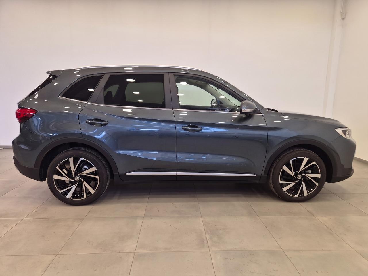 Mg ZS 1.5 hybrid+ Luxury auto IN PROMO - NEOPATENTATI